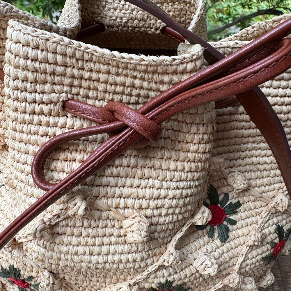 Embroidered Sezane raffia bag - Picture 8 of 17